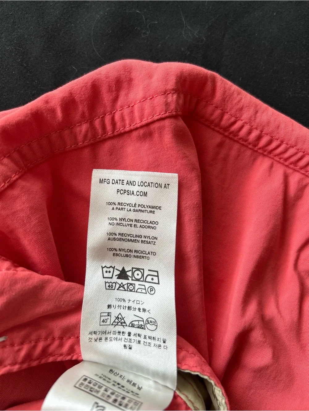 Patagonia Wavefarer Boardshorts Coral Size 32 (W32 x L20)
